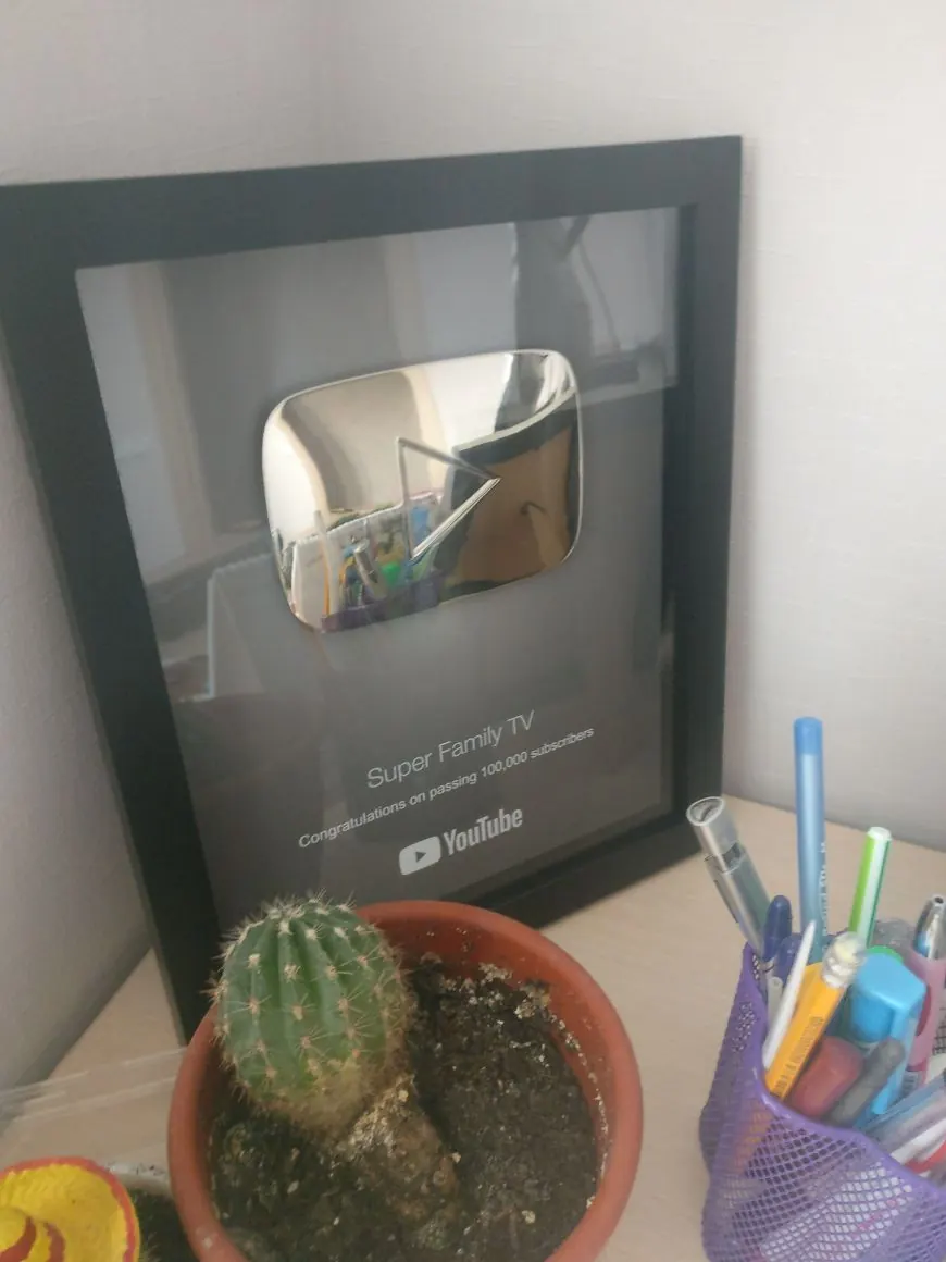 YouTube-Archiv: 44 (2).JPEG